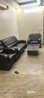 Sofa set and center table in good condition