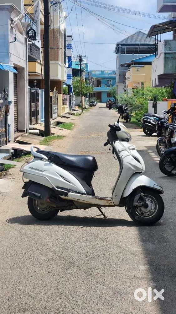 Honda activa 3g white