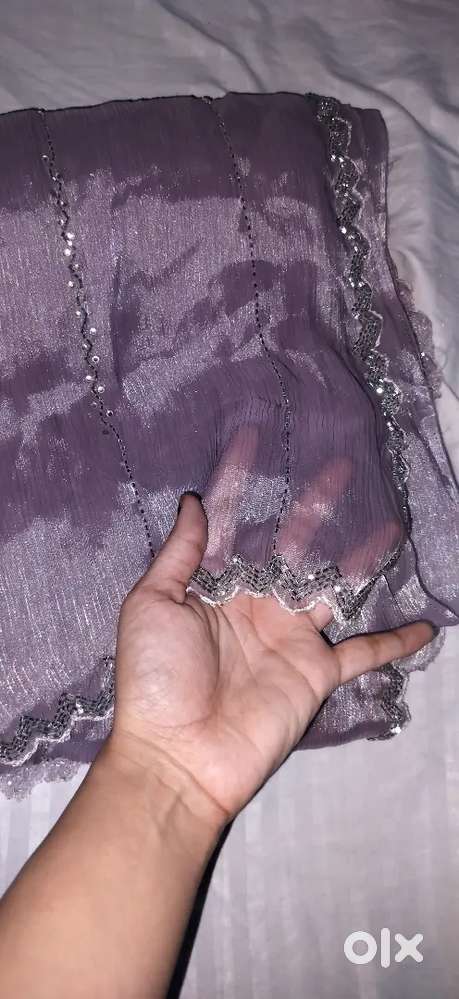 Fully ready saree with stiched blouse and shapewear