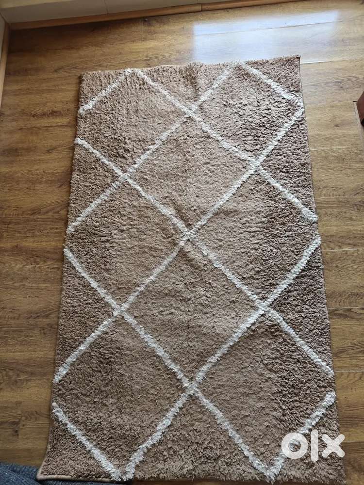 Soft Shaggy Carpet – 3x5 ft  Elegant Beige-Brown