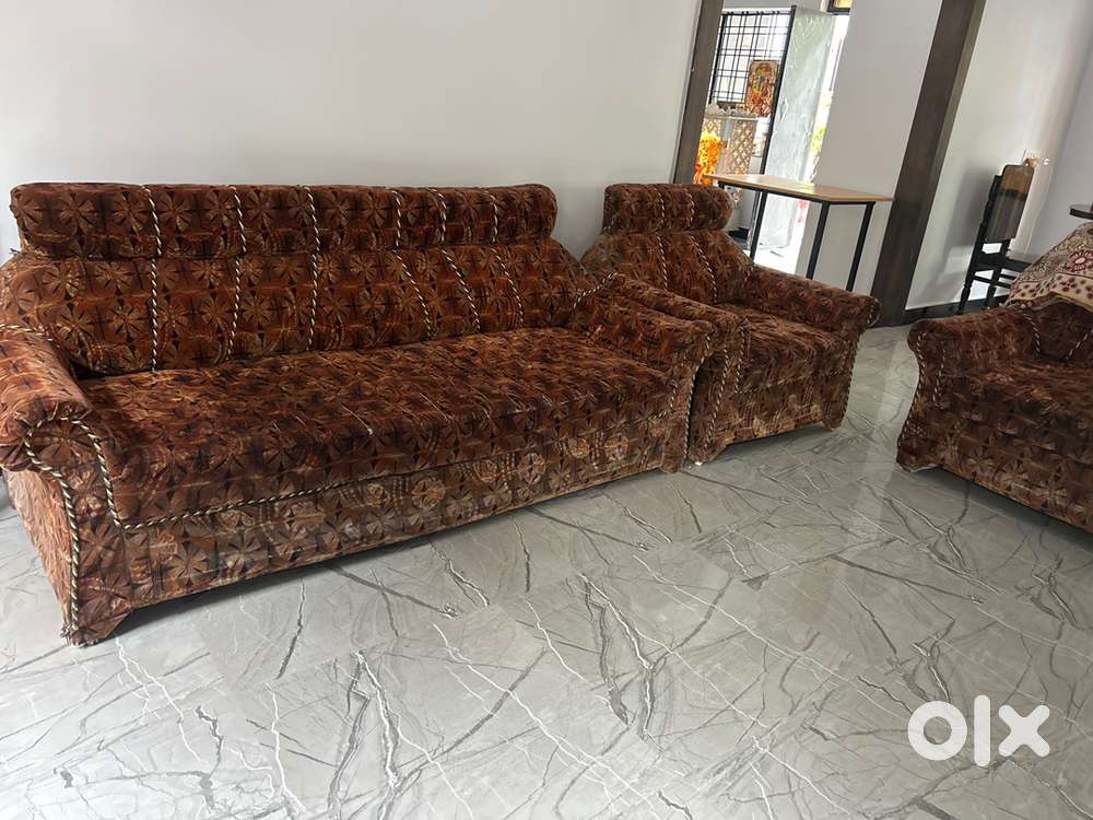 Sofa set 5 seater