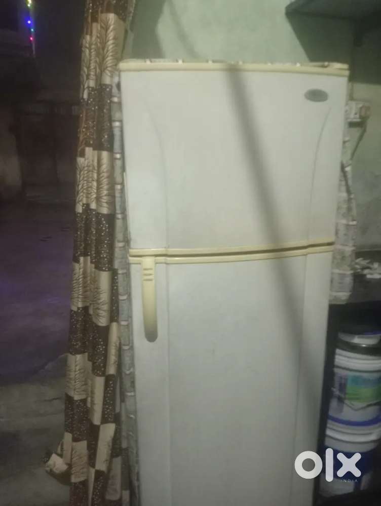 Double door fridge good colling of air good condition