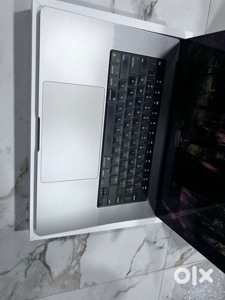 MacBook Pro 16-inch M1 Pro2021) Chip Apple M1 Pro Memory 16 GB 512 SSD