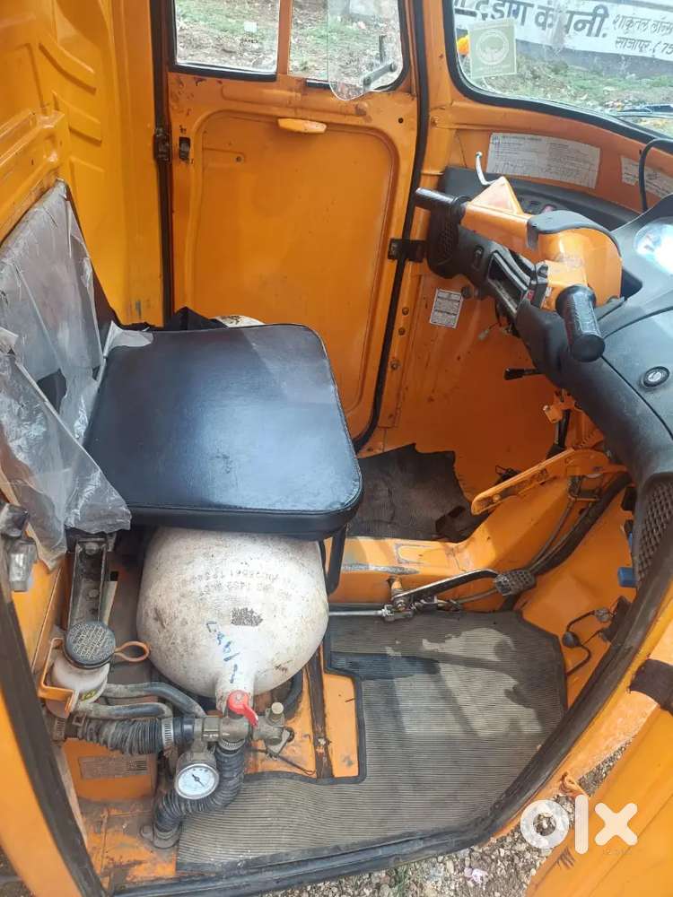 CNG Rickshaw for sale