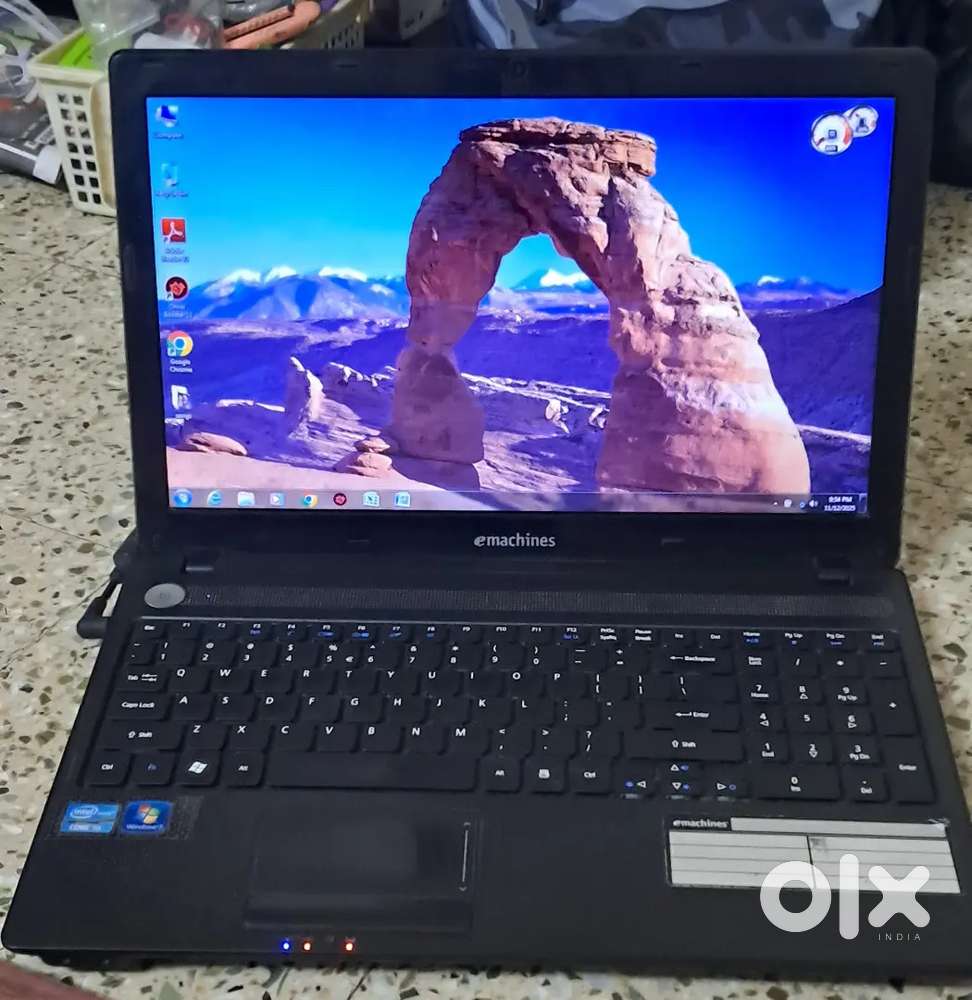 Acer e machine i3 laptop