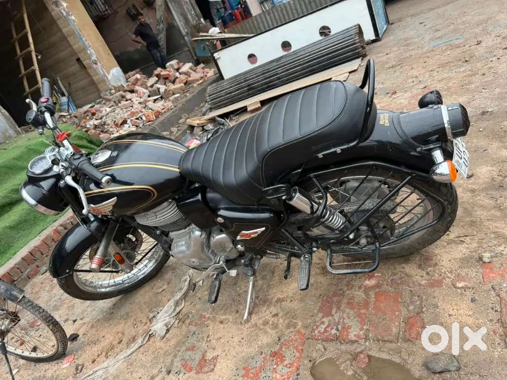 Royal Enfield standard black 350