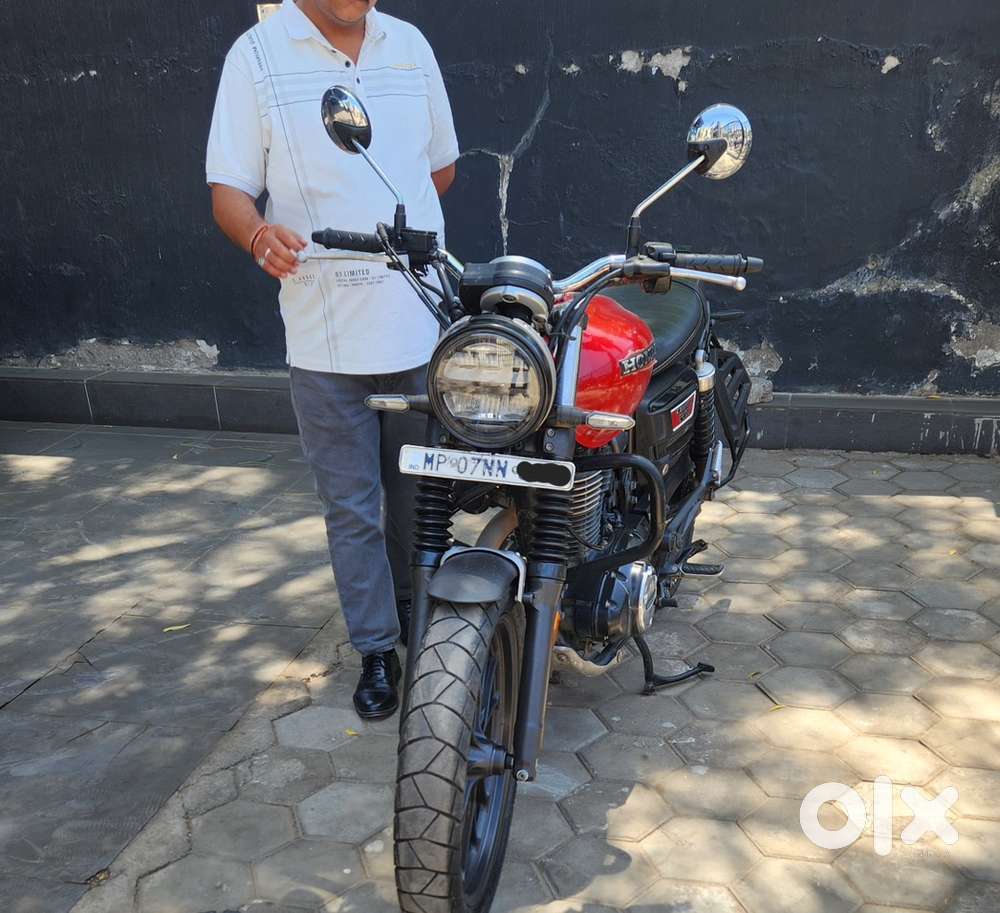 Honda highness cb 350rs showroom condition