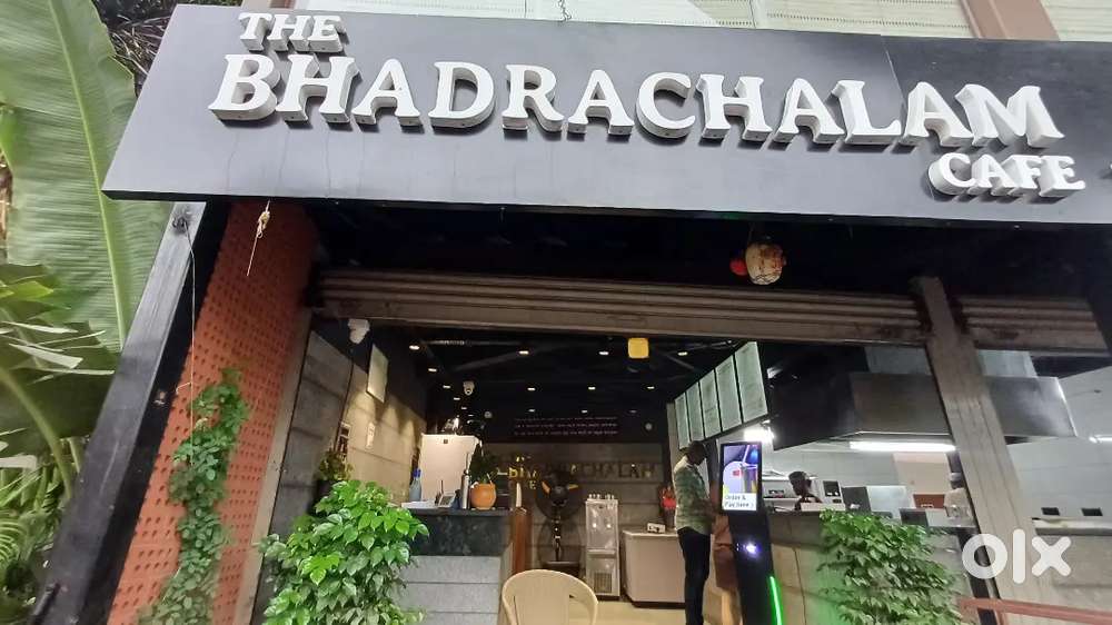 Need service boys/ stall boys