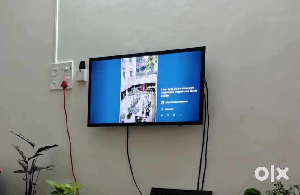 32 Samsung LED Smart TV