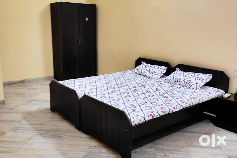 HelloWorld AchrolHouse