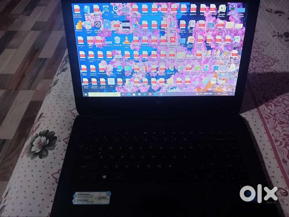 HP laptop, 10 years old.