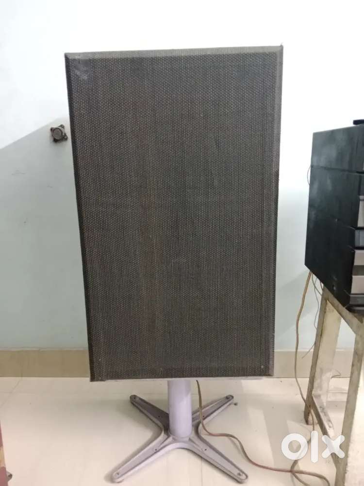 Eminence  speaker