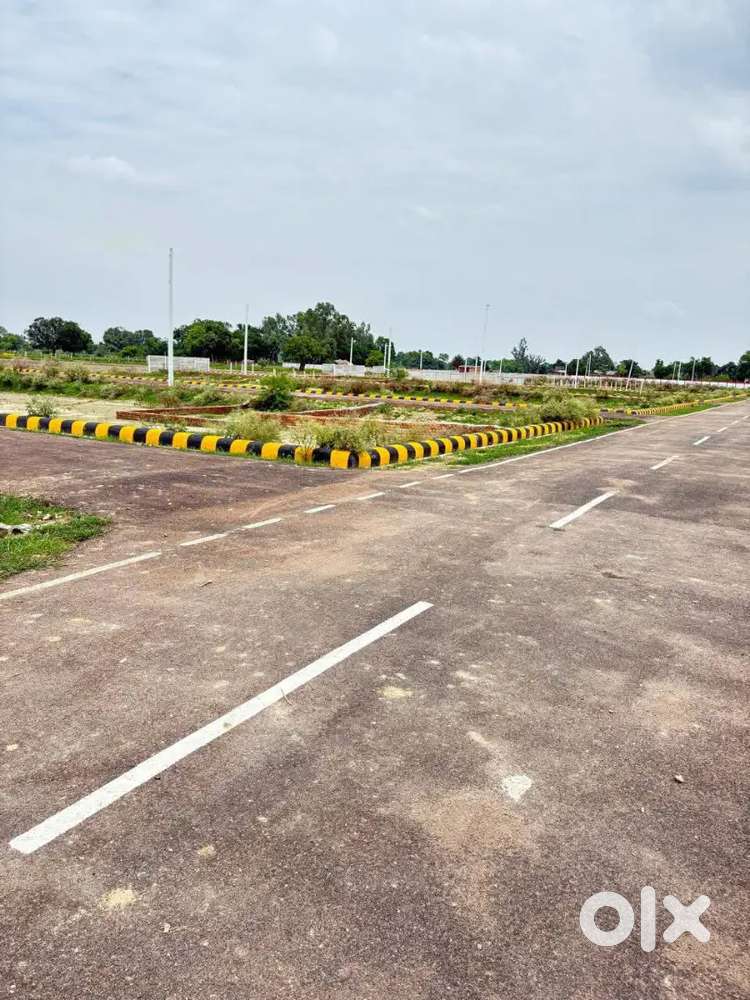 Lucknow city ke nikat plot le bahut hi prime location me bank loan