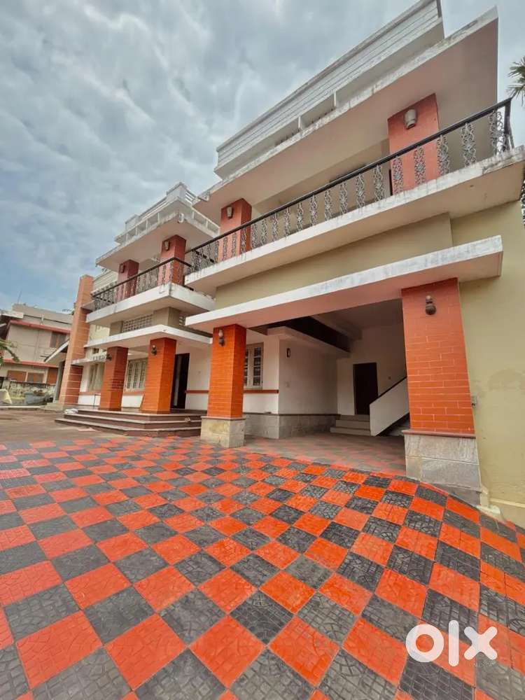 PG Accommodation for ladies near to jagathy,vazhuthacaud, Edappazhini