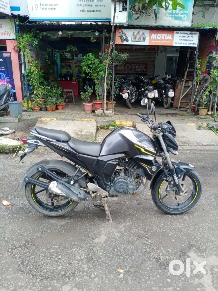 YAMAHA FZ-S
