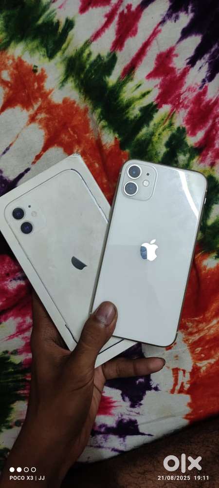 Iphone 11 64 gb white with box