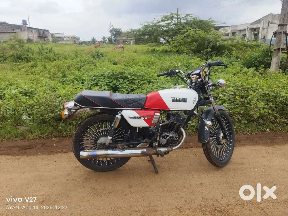 TVS Max 100 convert hai Rx100