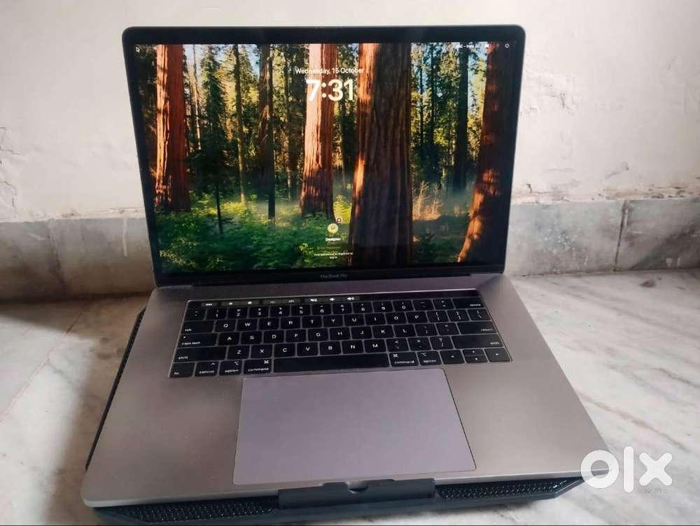 Apple MacBook Pro 2019, Intel i9 processors with 32 GB Ram