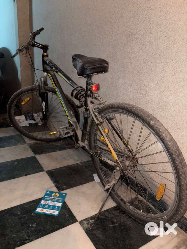 Firefox Fusion Bicycle – Great Condition, Perfect for Daily Rides!
