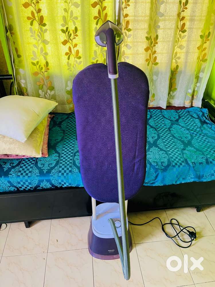 Philips Garment Steamer – Excellent Condition, Hardly Used