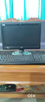 Computer and keyboard