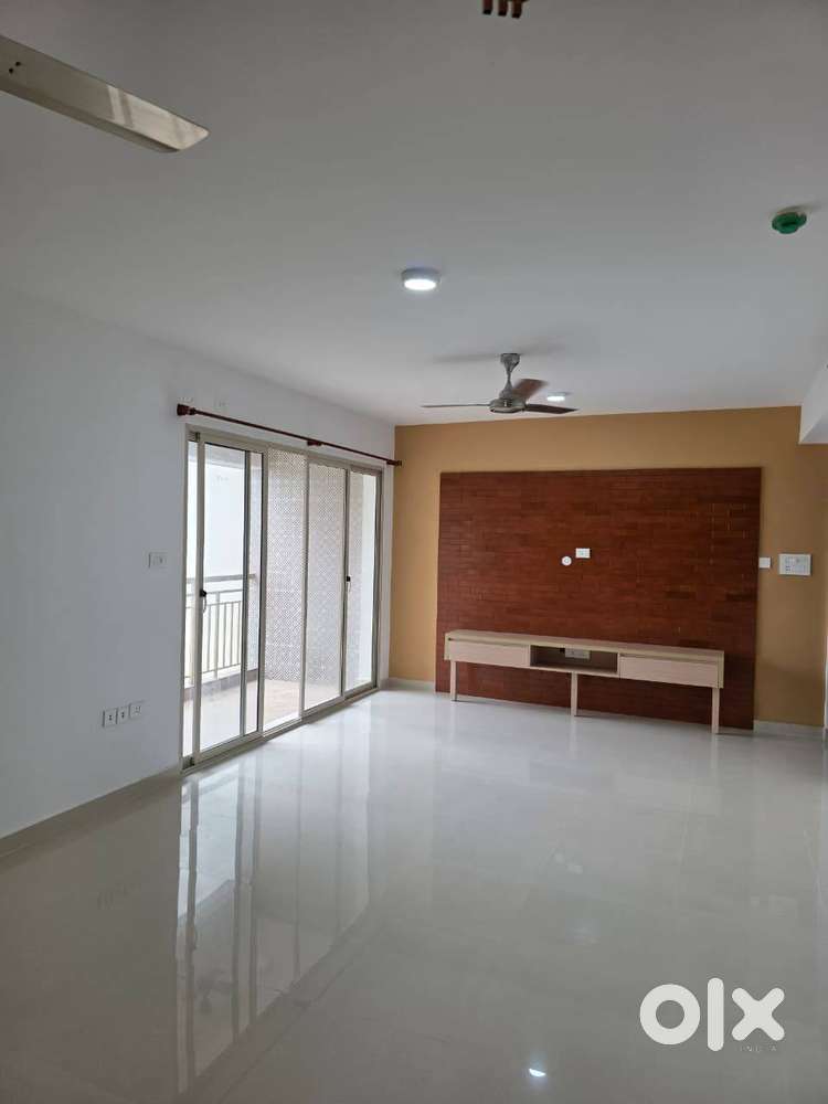3 BHK Semi-Furnished Flat for Rent – Near Infopark, Kakkanad