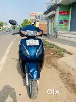 Activa 6G dlx blue decent color and well maintned activa.