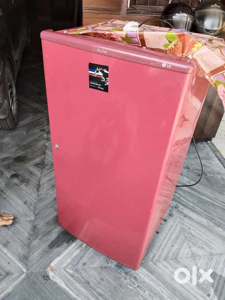 Lg refrigerator 5 year old well maintained good cooling all ok