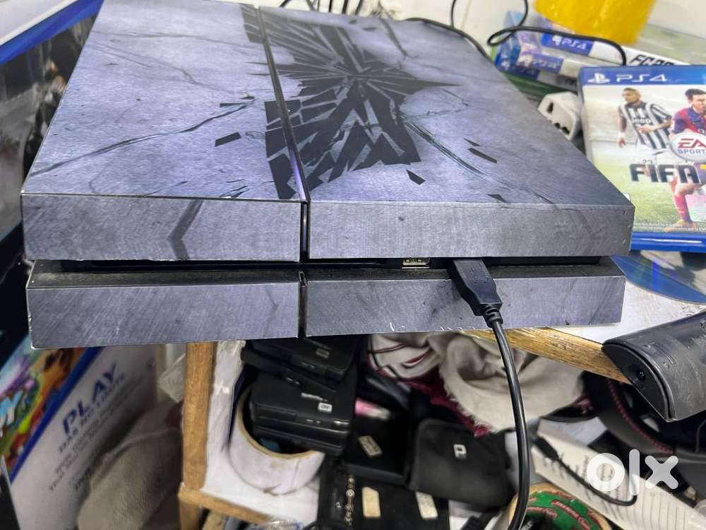 Ps4 standard 500gb sealed,games included