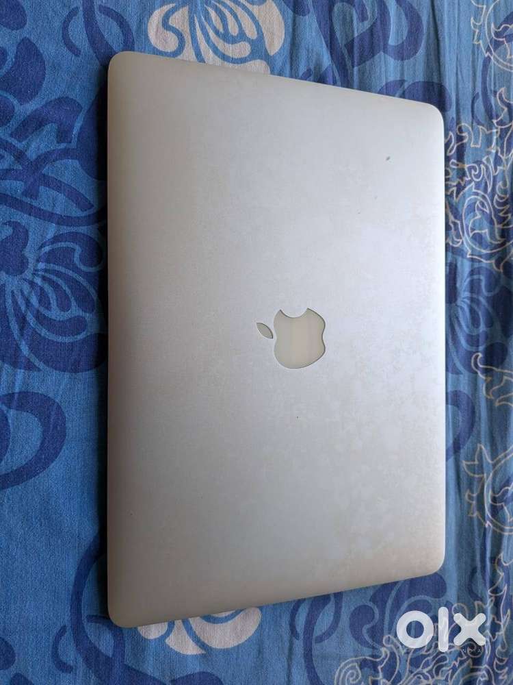 Macbook Air (13in)  +  Mac Mini for Sale in Pune