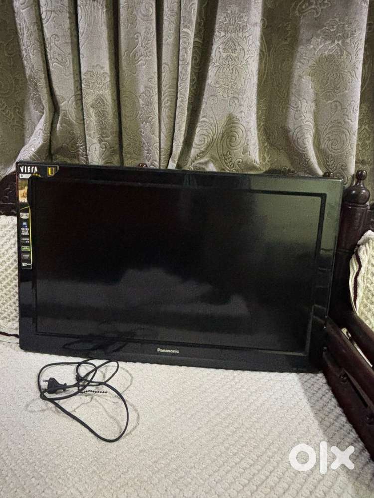 Panasonic Viera - 32 inch - LCD TV