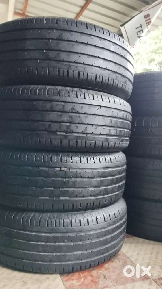 215/60/R16 Appolo tyres
