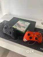 Xbox one x with 2 controller and fh3 disc