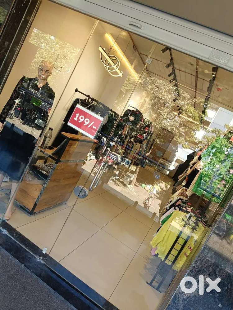 Zowera cloth showroom for sale in mota varacha