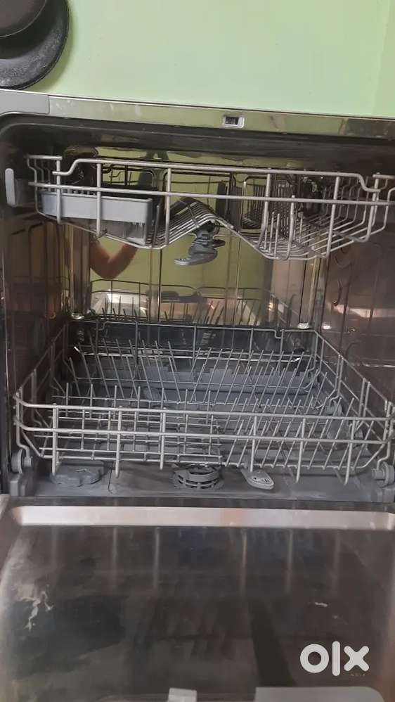 VOLTAS BEKO 8 PLATES DISHWASHER