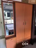 3 door wardrobe with mirror