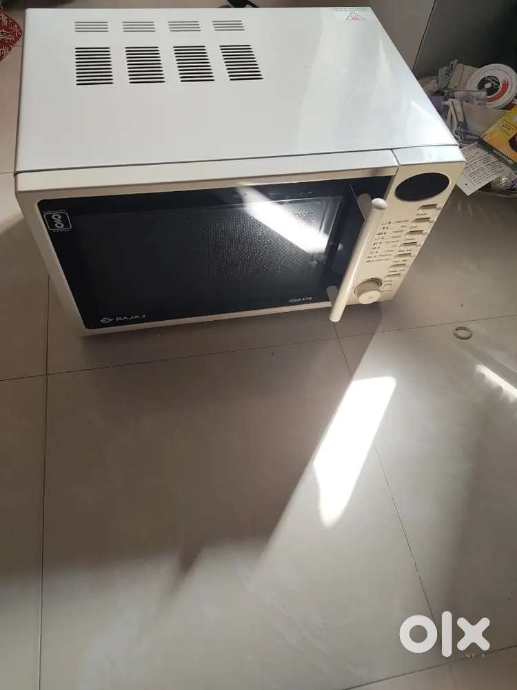 Bajaj 2005 ETB Microwave oven Proper condition 100% working