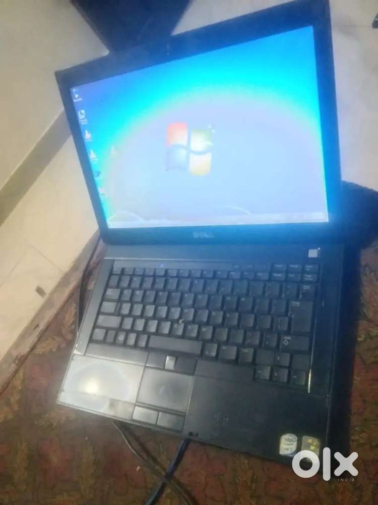 Dell I 3 proses 4 gb ram 256 hard diskdell black 2gb ram 256 hard disk