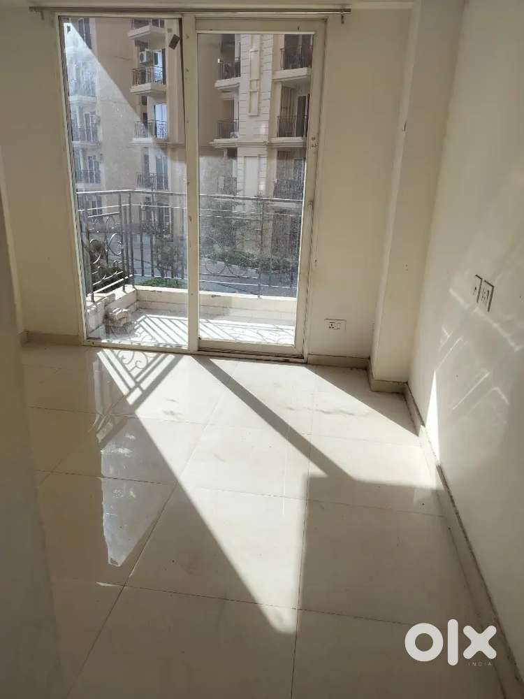 2 bhk flat available for rent