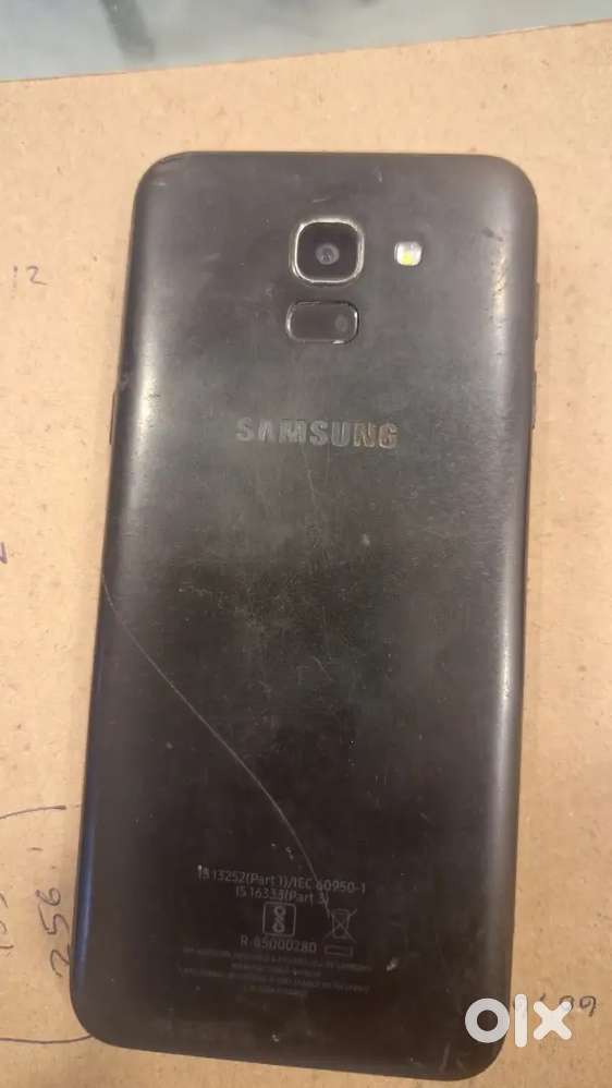 Samsung J6