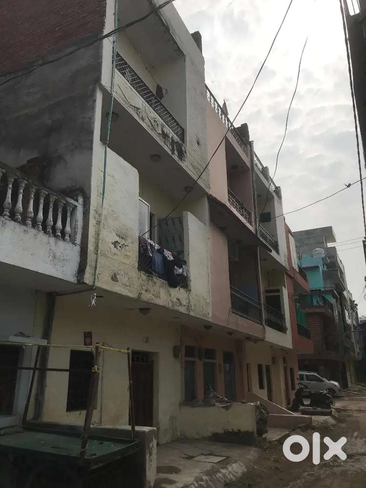 A house for sale near spm metro station