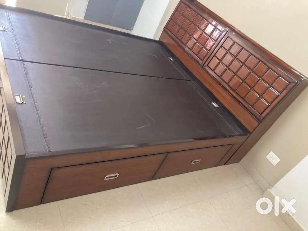 NEW Top-tier TEAKWOOD Bed (King Size) @ 45000 EXCLUSIVE DEAL!!!