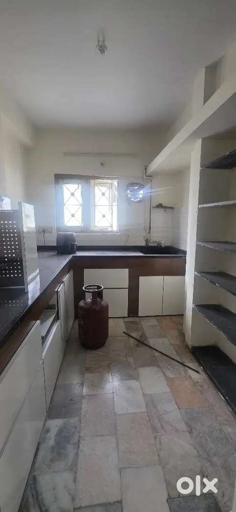 1 BHK semi finalist flat for rent in New palasia
