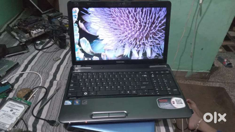 Laptop i3 sale