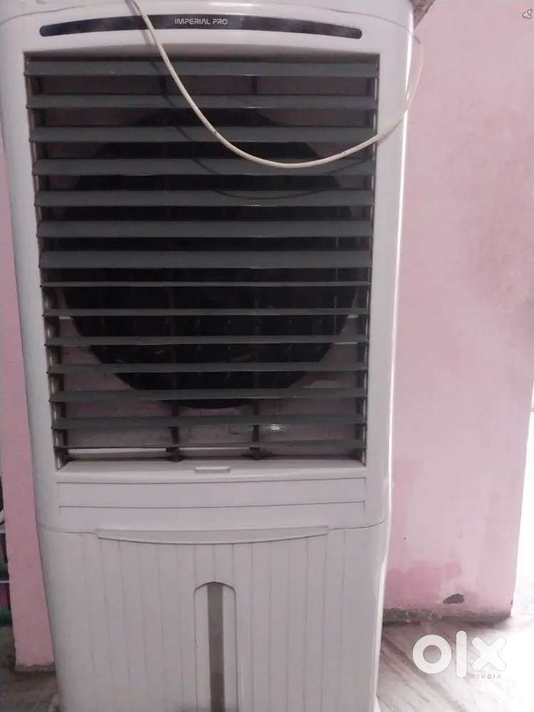 Cooler , plastic cooler