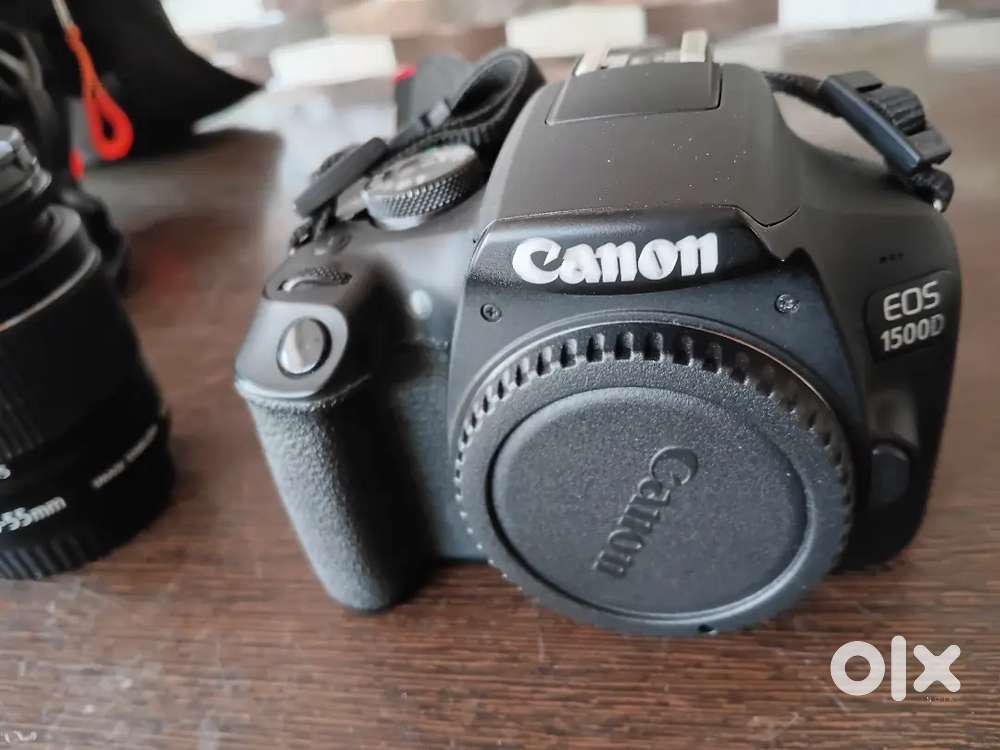 CANON 1500 D