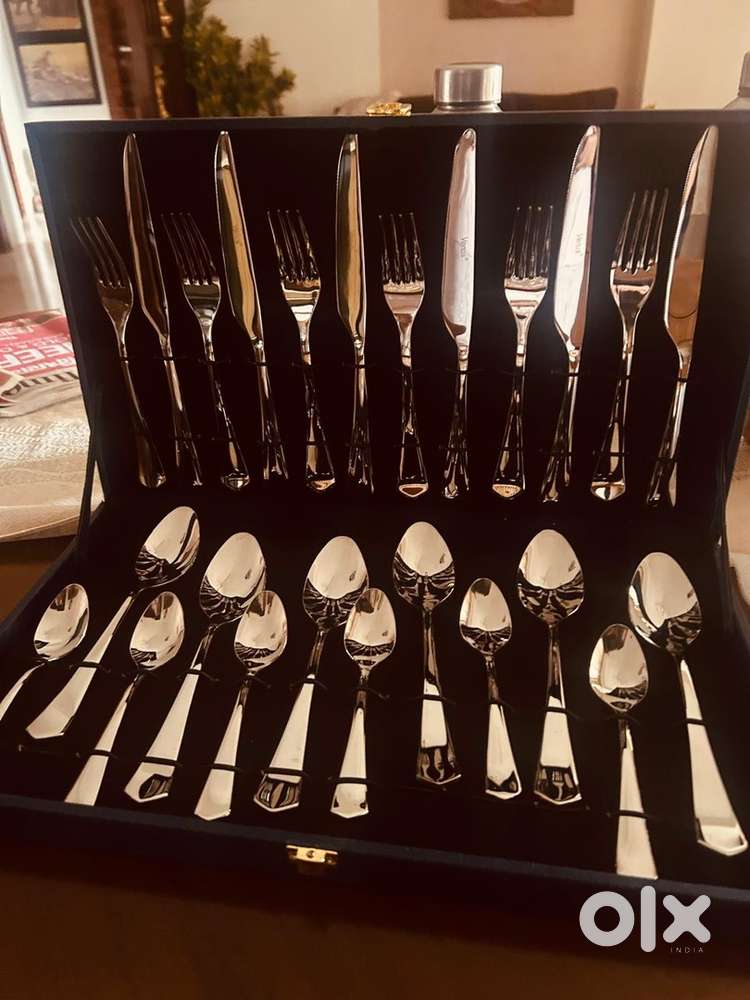 VENUS 24 PIECES CUTLERY SET