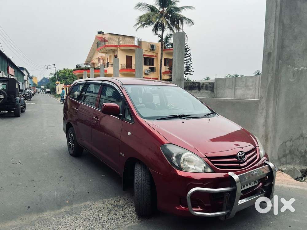 Toyota Innova 2010 Diesel 8str Good Condition