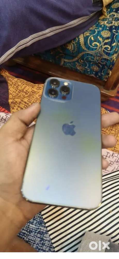 I phone 12 pro max 6. 128