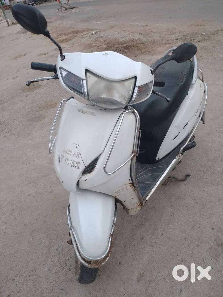 Activa 2011 modal